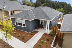 2044 NW Victory Ave, Corvallis, OR 97330 - Photo 2