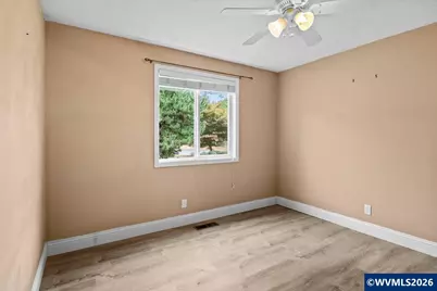 4675 Princess Ct NE, Salem, OR 97305 - Photo 32