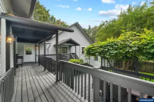 8867 SE 10th Ave, Portland, OR 97202 - Photo 40