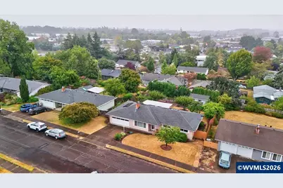 450 NW Ponderosa Av, Corvallis, OR 97330 - Photo 46
