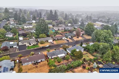 450 NW Ponderosa Av, Corvallis, OR 97330 - Photo 48