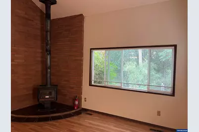 3130 NW Walnut Bl, Corvallis, OR 97330 - Photo 2