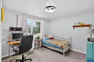 7235 Sarah Ln S, Salem, OR 97306 - Photo 22