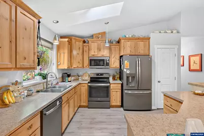 7235 Sarah Ln S, Salem, OR 97306 - Photo 16