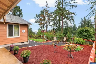 7235 Sarah Ln S, Salem, OR 97306 - Photo 6