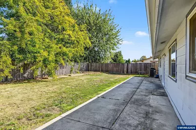1923 Winchester St NW, Salem, OR 97304 - Photo 34
