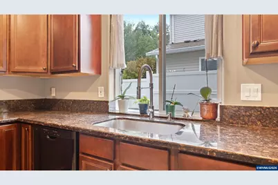 18283 Davis St, Sandy, OR 97055 - Photo 12