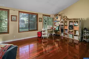 692 Fanny Ct NE, Salem, OR 97301 - Photo 18