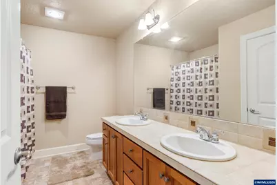 641 Troon Av, Woodburn, OR 97071 - Photo 32