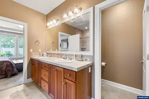 641 Troon Ave, Woodburn, OR 97071 - Photo 24
