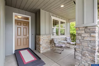 641 Troon Av, Woodburn, OR 97071 - Photo 4