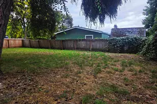 211 Sherman St, Amity, OR 97101 - Photo 24