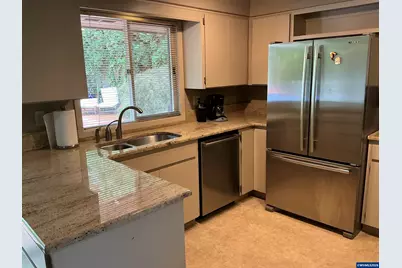 3588 Dogwood Dr S, Salem, OR 97302 - Photo 20