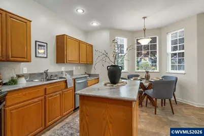 645 N 12th Av, Stayton, OR 97383 - Photo 18