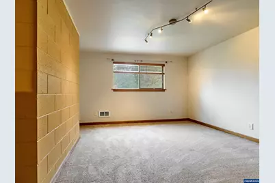 3780 Victor Point Rd NE, Silverton, OR 97381 - Photo 32