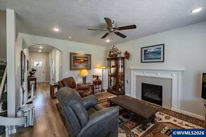 712 Willowbrook Dr, Philomath, OR 97370 - Photo 8