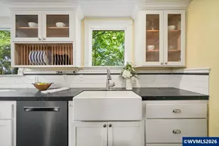 244 NW 8th St, Corvallis, OR 97330 - Photo 12