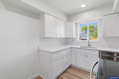 1059 15th Av SW, Albany, OR 97321 - Photo 12