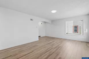 1059 15th Av SW, Albany, OR 97321 - Photo 6