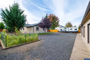 4362 Long St, Sweet Home, OR 97386 - Photo 32