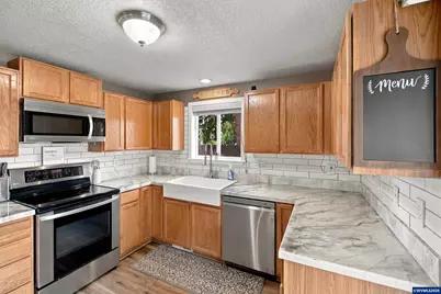 4362 Long St, Sweet Home, OR 97386 - Photo 8