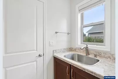 1277 Robert St, Woodburn, OR 97071 - Photo 22
