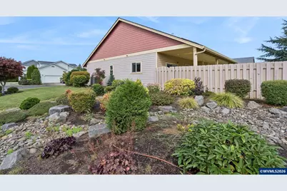 1277 Robert St, Woodburn, OR 97071 - Photo 48