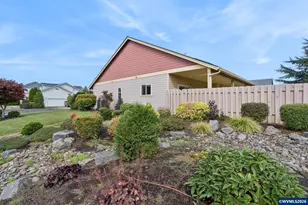 1277 Robert St, Woodburn, OR 97071 - Photo 48