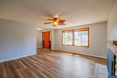 3305 Davidson St SE, Albany, OR 97322 - Photo 4