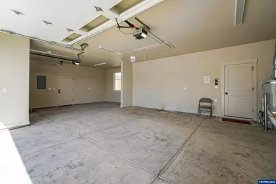 586 NW Cascade Mountain Dr, Dallas, OR 97338 - Photo 44