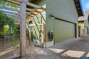 1760 Gwinn Street E, Monmouth, OR 97361 - Photo 48