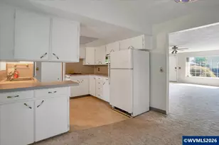 3043 Hammel St NE, Salem, OR 97301 - Photo 8