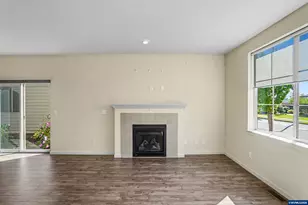 1705 Merganser St, Silverton, OR 97381 - Photo 8