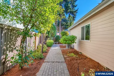 4840 8th Av SE, Salem, OR 97302 - Photo 32