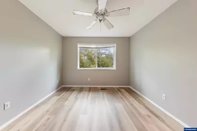 35 Da Vinci St, Lake Oswego, OR 97035 - Photo 38
