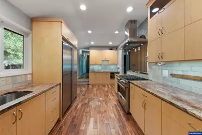 35 Da Vinci St, Lake Oswego, OR 97035 - Photo 16