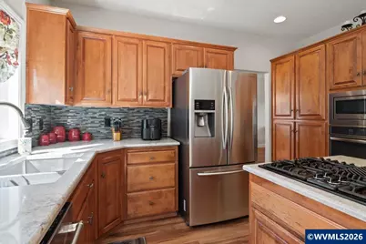 1824 Olivia Cir NW, Albany, OR 97321 - Photo 12