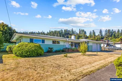 305 Ironwood St, Sweet Home, OR 97386 - Photo 2