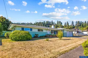305 Ironwood St, Sweet Home, OR 97386 - Photo 2