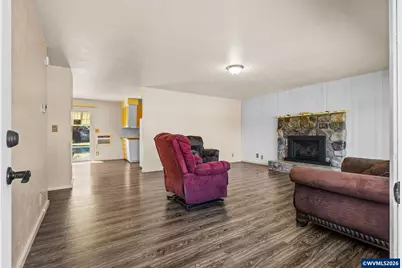 305 Ironwood St, Sweet Home, OR 97386 - Photo 4