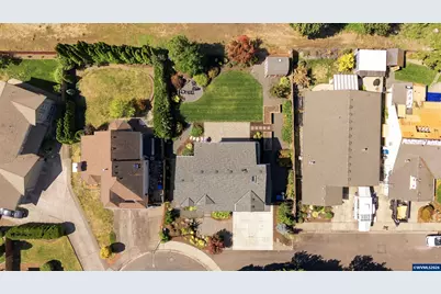 379 Hazelbrook Dr N, Keizer, OR 97303 - Photo 44