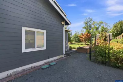 379 Hazelbrook Dr N, Keizer, OR 97303 - Photo 40