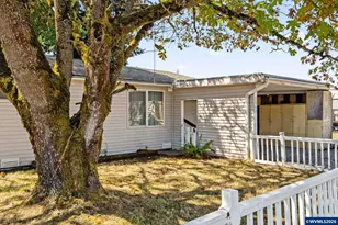 2860 Parkway St, Lebanon, OR 97355 - Photo 4