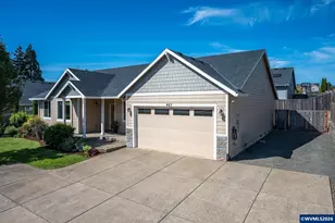 467 E Johnson St, Carlton, OR 97111 - Photo 2