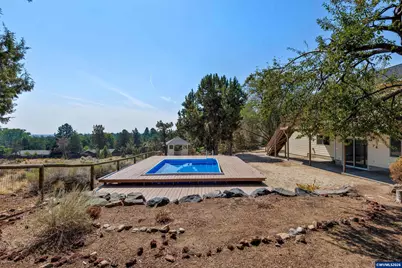 3244 SW 34th St, Redmond, OR 97756 - Photo 48