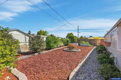 1323 Garden Wy, Woodburn, OR 97071 - Photo 30