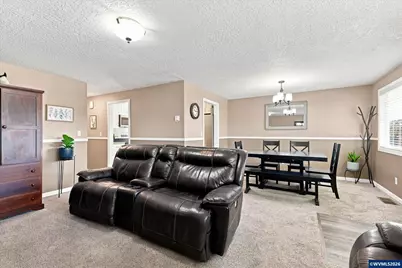 1323 Garden Wy, Woodburn, OR 97071 - Photo 6