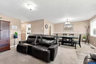 1323 Garden Way, Woodburn, OR 97071 - Photo 6