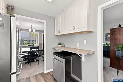 1323 Garden Wy, Woodburn, OR 97071 - Photo 12