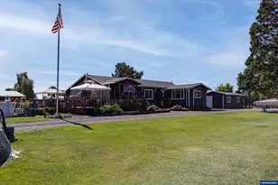 5686 Waconda Rd NE, Salem, OR 97305 - Photo 2
